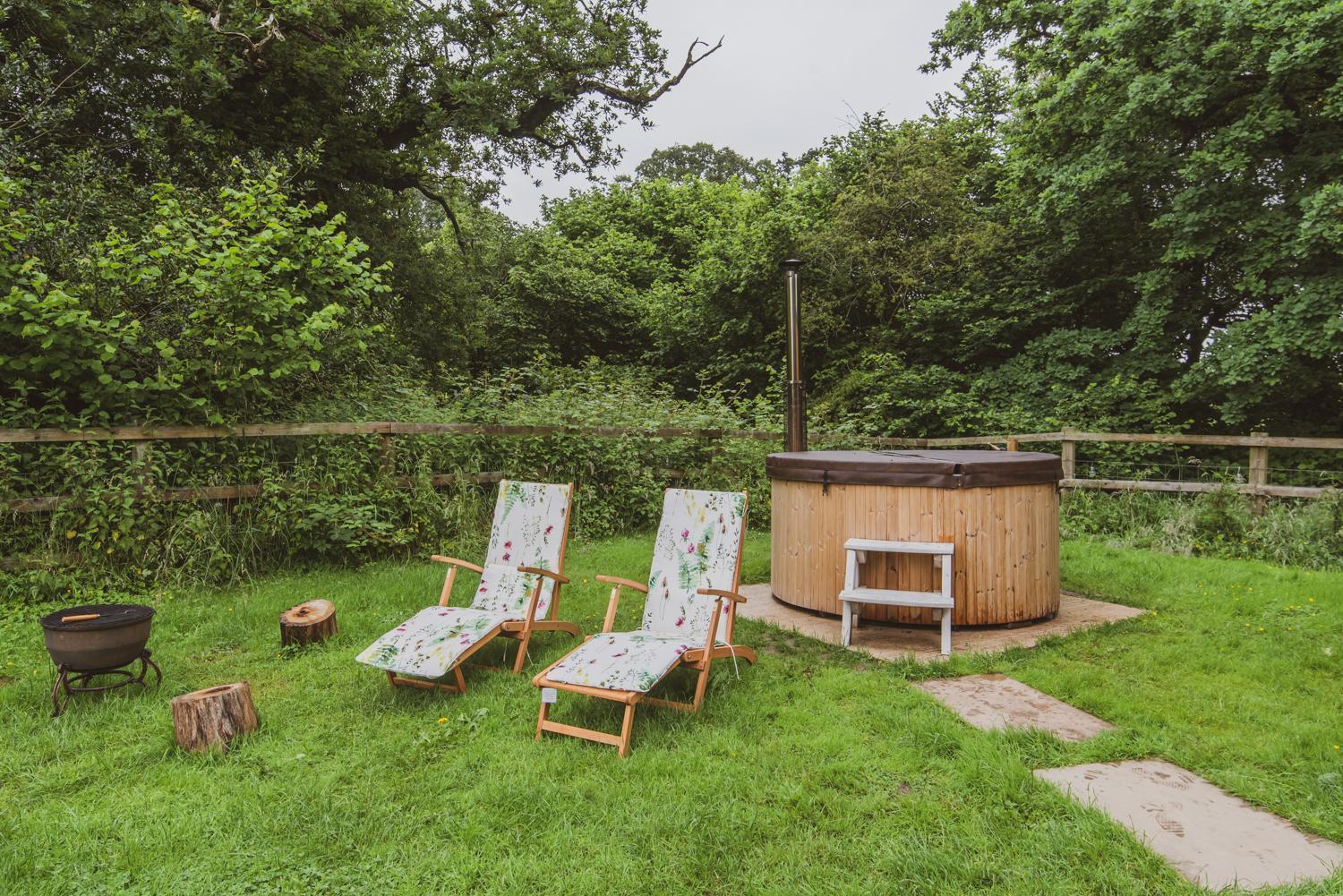Hotel The Hideaway At Hiddenwood Glamping Corsley Exteriér fotografie